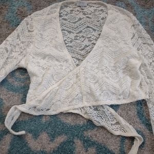 Tobi Lacy Tie Front Shrug Bell Sleeved Size Small Off White